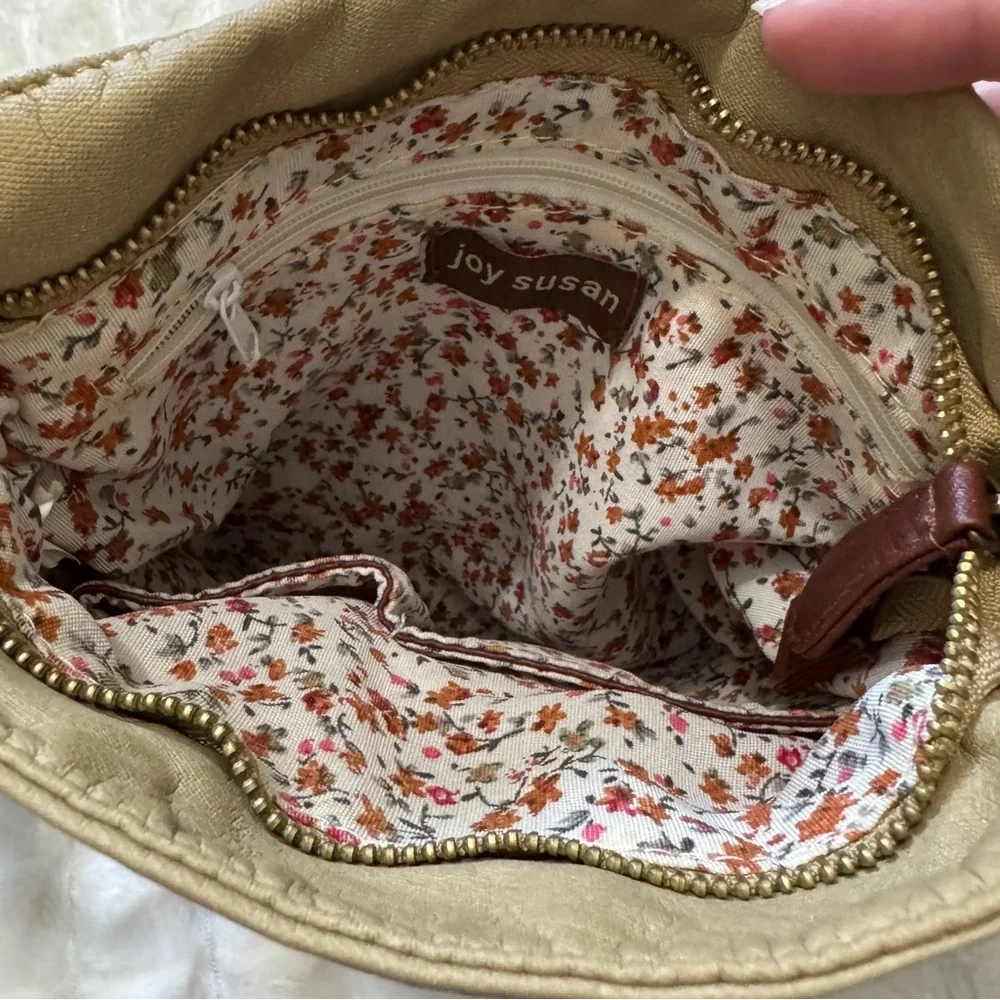NEW Joy Susan Crossbody Bag Handbag ~ Khaki Adjustable Travel Casual Boho